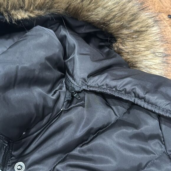 Women’s Kenneth Cole black puffer coat. Sz M - Picture 4 of 5